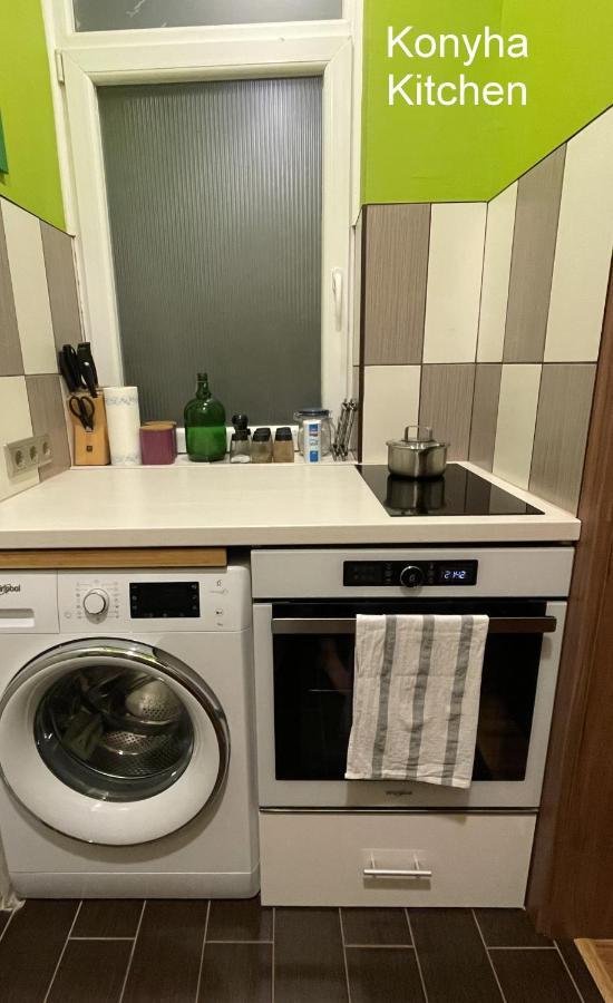 Voeroesmarty Ter Apartman Секешфехервар Экстерьер фото